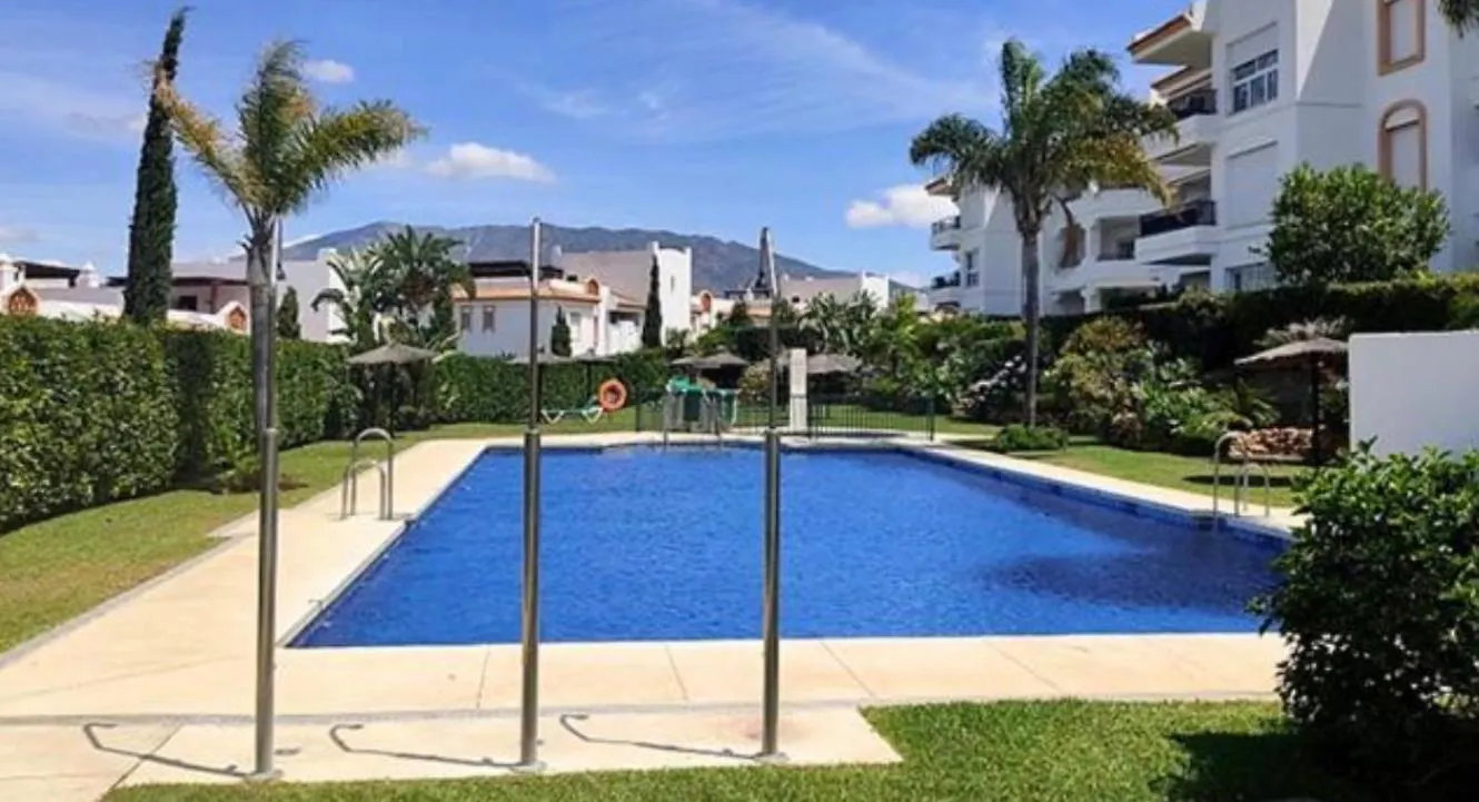 Los Iris Malaga Apartment
